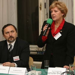 2004-11-27 Wicemarszalek Senatu RP Jolanta Danielak